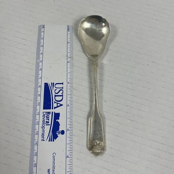 Oneida COMMUNITY SILVER SHELL Silverplate Sugar Spoon (1) 6 Inches - Picture 4 of 7